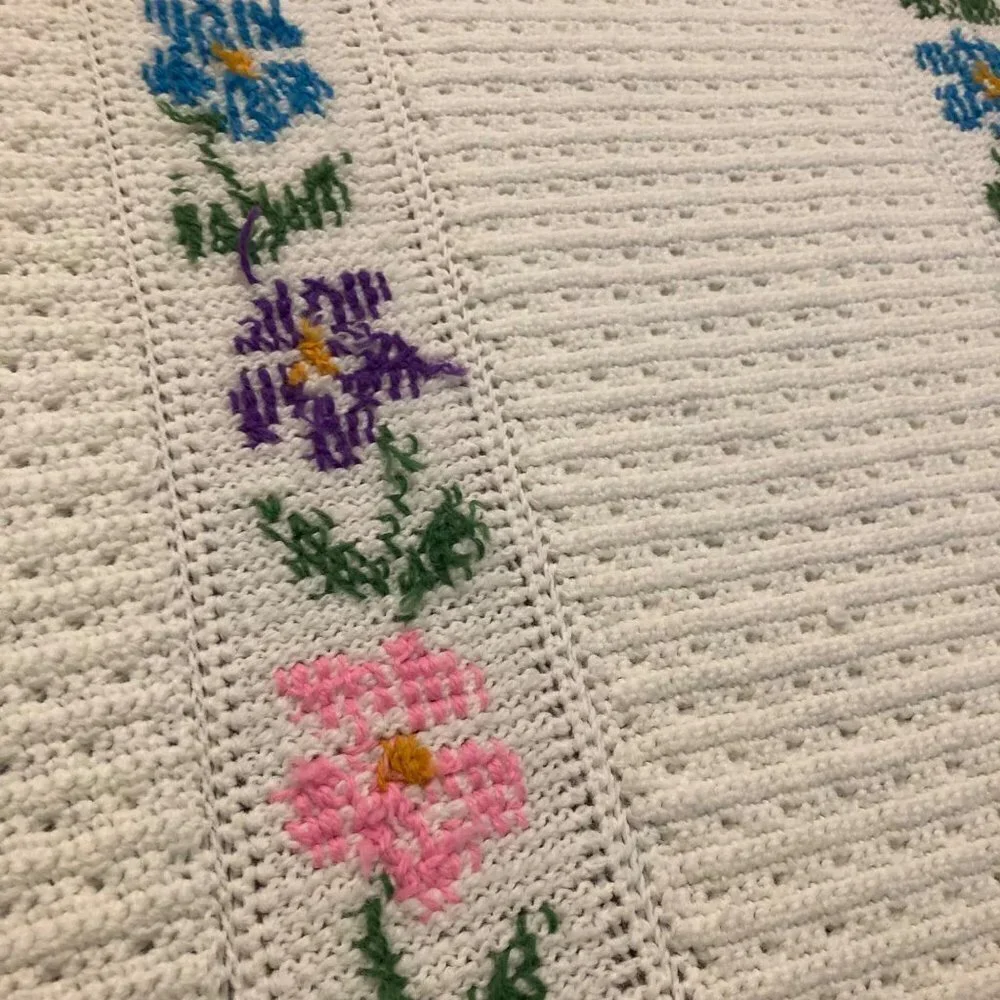 Handmade Crocheted Knit Embroidered Granny Throw Blanket White Floral Stripes 48